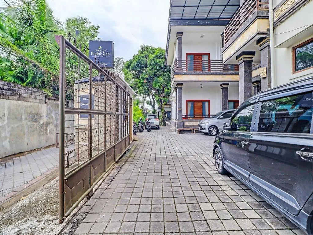 Hotel Capital O 92229 Pudak Sari Homestay Legian